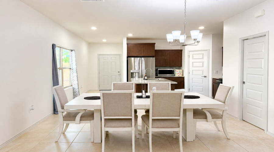 1831 Port Louisiana Dr, Laredo, Texas 78045, 3 Bedrooms Bedrooms, 5 Rooms Rooms,2 BathroomsBathrooms,Residential,For Rent,1831 Port Louisiana Dr,20263164