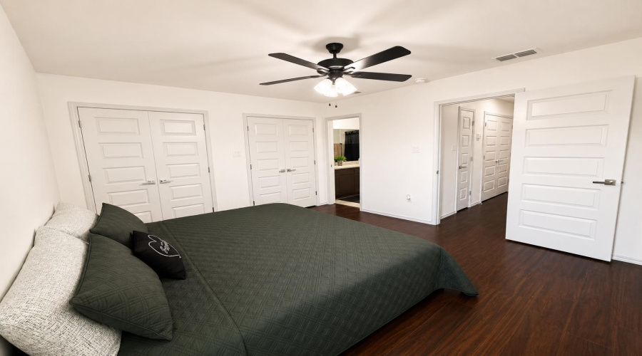 1831 Port Louisiana Dr, Laredo, Texas 78045, 3 Bedrooms Bedrooms, 5 Rooms Rooms,2 BathroomsBathrooms,Residential,For Rent,1831 Port Louisiana Dr,20263164