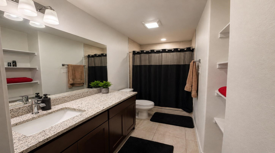1831 Port Louisiana Dr, Laredo, Texas 78045, 3 Bedrooms Bedrooms, 5 Rooms Rooms,2 BathroomsBathrooms,Residential,For Rent,1831 Port Louisiana Dr,20263164