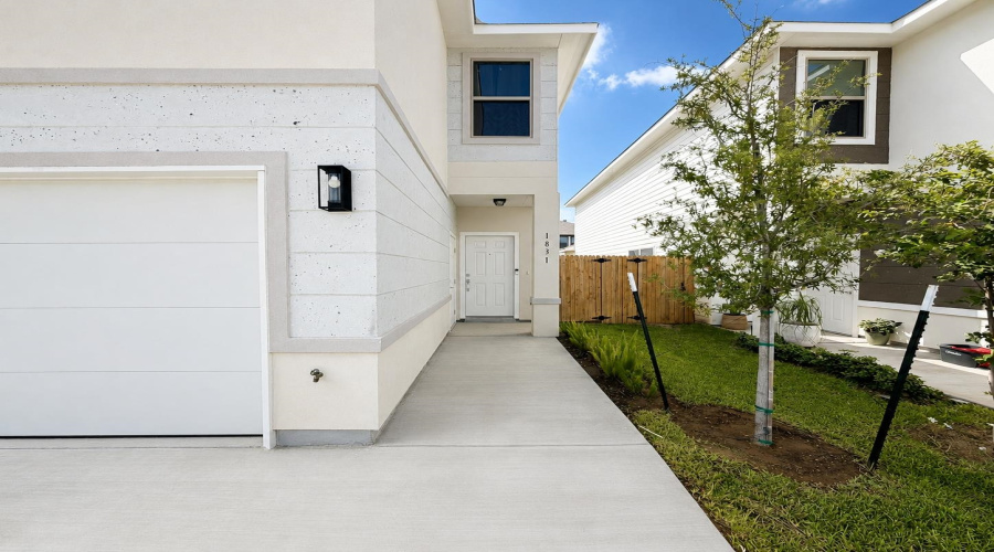 1831 Port Louisiana Dr, Laredo, Texas 78045, 3 Bedrooms Bedrooms, 5 Rooms Rooms,2 BathroomsBathrooms,Residential,For Rent,1831 Port Louisiana Dr,20263164