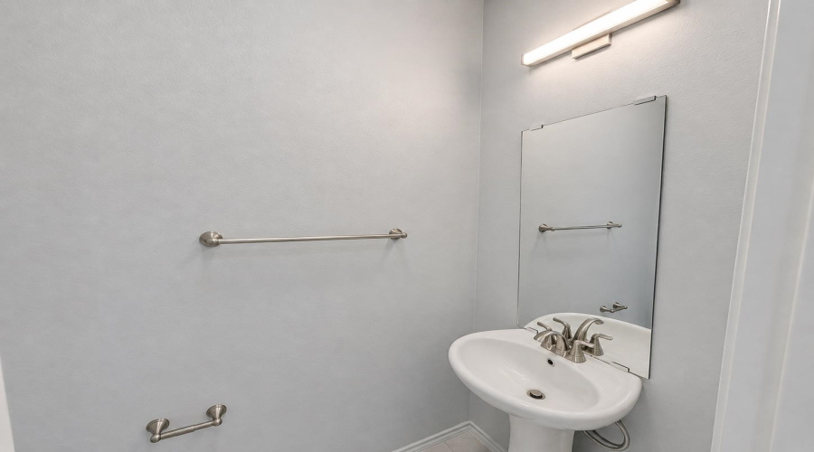 810 Monasterio Dr., Laredo, Texas 78046, 3 Bedrooms Bedrooms, 6 Rooms Rooms,2 BathroomsBathrooms,Residential,For Sale,810 Monasterio Dr.,20263166
