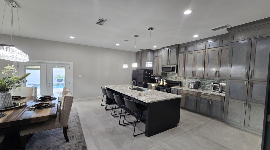 1608 Bacalar Dr., Laredo, Texas 78046, 5 Bedrooms Bedrooms, 8 Rooms Rooms,2 BathroomsBathrooms,Residential,For Sale,1608 Bacalar Dr.,20263169