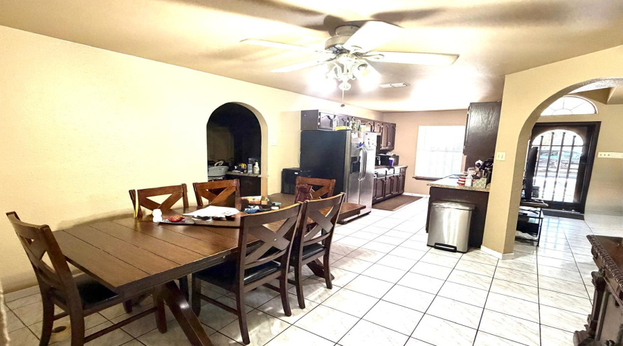 3611 Cancun Lp, Laredo, Texas 78046, 4 Bedrooms Bedrooms, 7 Rooms Rooms,2 BathroomsBathrooms,Residential,For Rent,3611 Cancun Lp,20263170