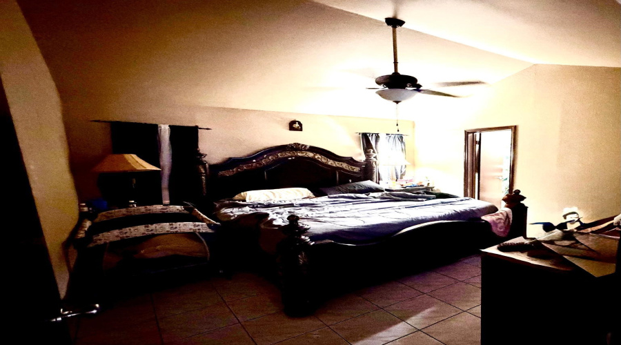 3611 Cancun Lp, Laredo, Texas 78046, 4 Bedrooms Bedrooms, 7 Rooms Rooms,2 BathroomsBathrooms,Residential,For Rent,3611 Cancun Lp,20263170
