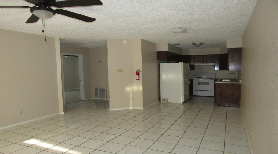 1420 Juarez Ave, Laredo, Texas 78040, 2 Bedrooms Bedrooms, 4 Rooms Rooms,1 BathroomBathrooms,Residential,For Rent,1420 Juarez Ave,20263172