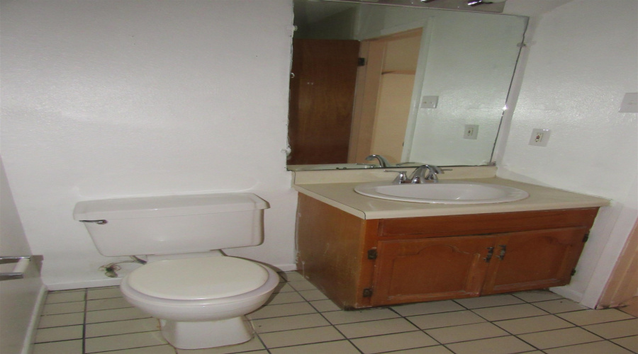 2819 Guerrero St, Laredo, Texas 78043, 2 Bedrooms Bedrooms, 4 Rooms Rooms,1 BathroomBathrooms,Residential,For Rent,2819 Guerrero St,20263173