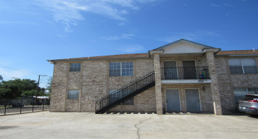 2819 Guerrero St, Laredo, Texas 78043, 2 Bedrooms Bedrooms, 4 Rooms Rooms,1 BathroomBathrooms,Residential,For Rent,2819 Guerrero St,20263173 2819 Guerrero St, Laredo, Texas 78043, 2 Bedrooms Bedrooms, 4 Rooms Rooms,1 BathroomBathrooms,Residential,For Rent,2819 Guerrero St,20263173