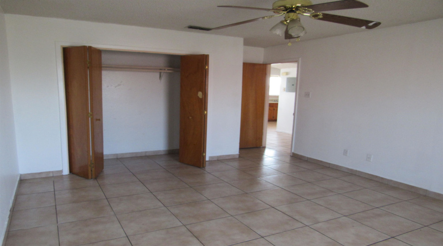 2819 Guerrero St, Laredo, Texas 78043, 2 Bedrooms Bedrooms, 4 Rooms Rooms,1 BathroomBathrooms,Residential,For Rent,2819 Guerrero St,20263173