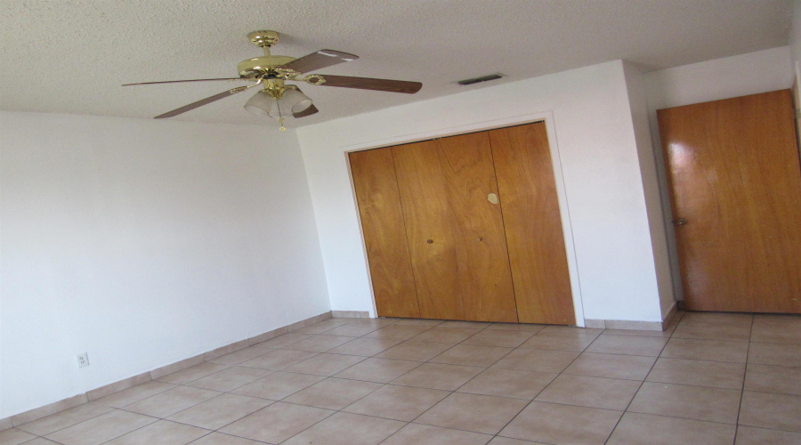 2819 Guerrero St, Laredo, Texas 78043, 2 Bedrooms Bedrooms, 4 Rooms Rooms,1 BathroomBathrooms,Residential,For Rent,2819 Guerrero St,20263173