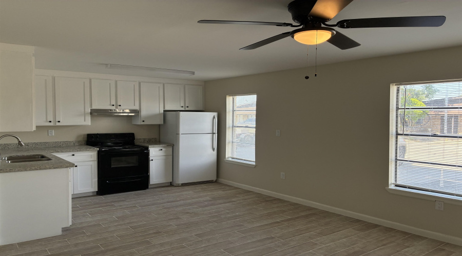 705 E Bustamante St, LAREDO, Texas 78041, 2 Bedrooms Bedrooms, 4 Rooms Rooms,1 BathroomBathrooms,Residential,For Rent,705 E Bustamante St,20263179