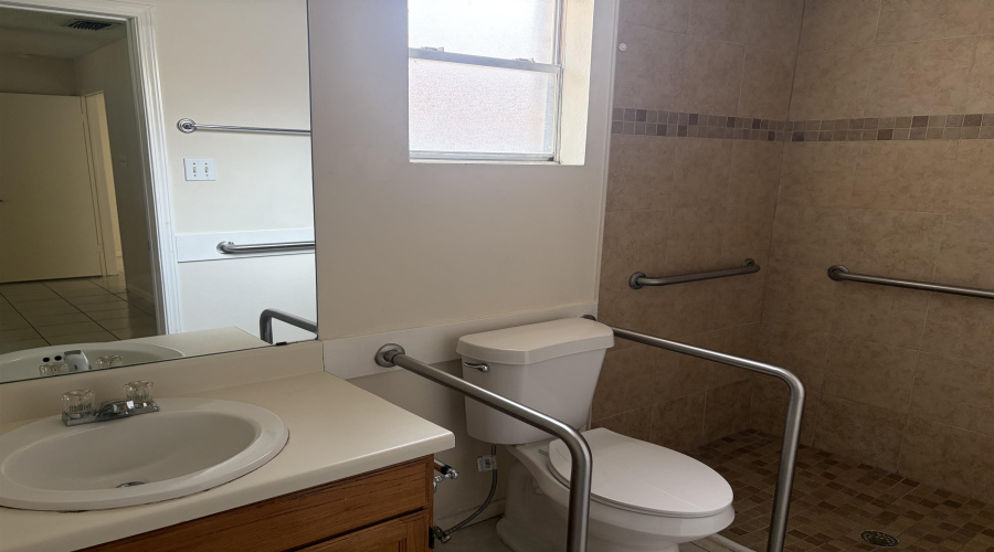 6018 Colt Dr, Laredo, Texas 78043, 3 Bedrooms Bedrooms, 6 Rooms Rooms,2 BathroomsBathrooms,Residential,For Sale,6018 Colt Dr,20263181