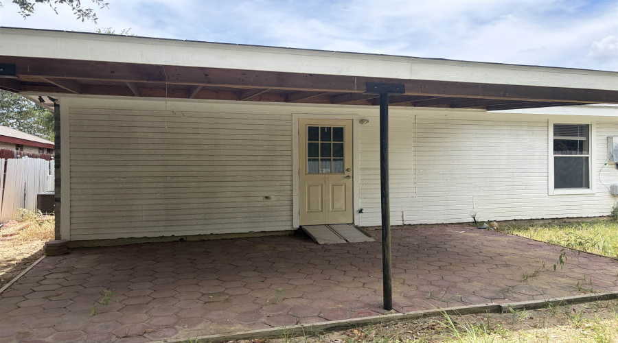6018 Colt Dr, Laredo, Texas 78043, 3 Bedrooms Bedrooms, 6 Rooms Rooms,2 BathroomsBathrooms,Residential,For Rent,6018 Colt Dr,20263181
