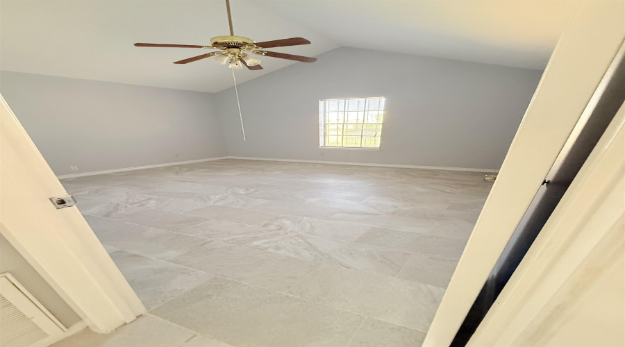 1428 Los Ebanos Dr, LAREDO, Texas 78041, 2 Bedrooms Bedrooms, 3 Rooms Rooms,1 BathroomBathrooms,Residential,For Sale,1428 Los Ebanos Dr,20260965