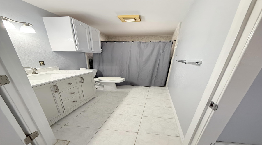 1428 Los Ebanos Dr, LAREDO, Texas 78041, 2 Bedrooms Bedrooms, 3 Rooms Rooms,1 BathroomBathrooms,Residential,For Sale,1428 Los Ebanos Dr,20260965