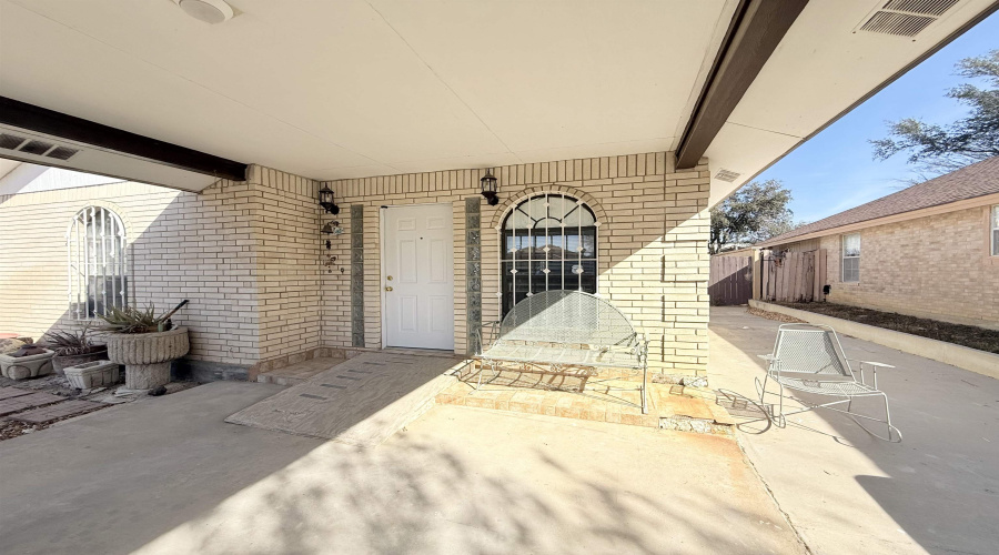 1428 Los Ebanos Dr, LAREDO, Texas 78041, 2 Bedrooms Bedrooms, 3 Rooms Rooms,1 BathroomBathrooms,Residential,For Sale,1428 Los Ebanos Dr,20260965
