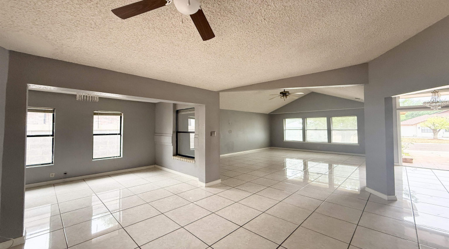 1214 St Patrick Dr, Laredo, Texas 78045-2409, 4 Bedrooms Bedrooms, 6 Rooms Rooms,2 BathroomsBathrooms,Residential,For Rent,1214 St Patrick Dr,20263184