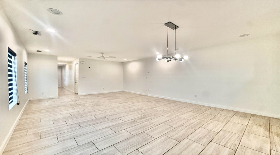 416 Deer Path Loop, Laredo, Texas 78045-2236, 4 Bedrooms Bedrooms, 7 Rooms Rooms,2 BathroomsBathrooms,Residential,For Sale,416 Deer Path Loop,20263185