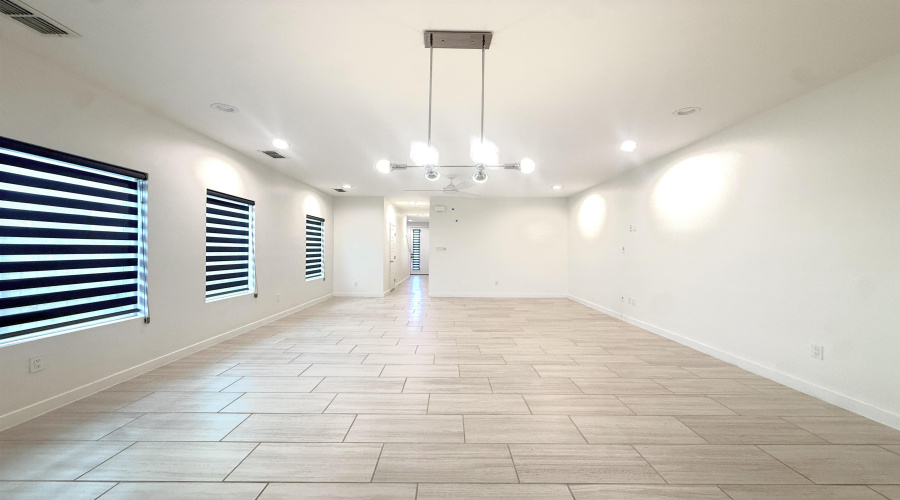 416 Deer Path Loop, Laredo, Texas 78045-2236, 4 Bedrooms Bedrooms, 7 Rooms Rooms,2 BathroomsBathrooms,Residential,For Sale,416 Deer Path Loop,20263185