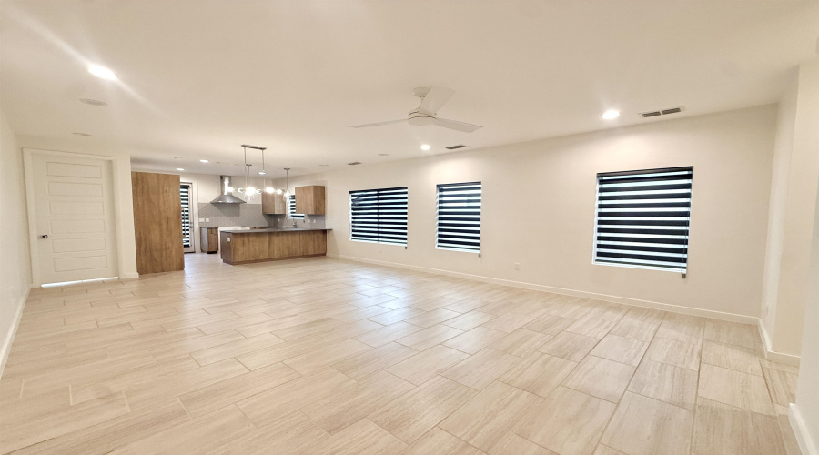 416 Deer Path Loop, Laredo, Texas 78045-2236, 4 Bedrooms Bedrooms, 7 Rooms Rooms,2 BathroomsBathrooms,Residential,For Sale,416 Deer Path Loop,20263185