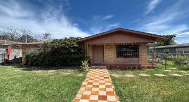 2003 Farias St, Laredo, Texas 78040, 4 Bedrooms Bedrooms, 6 Rooms Rooms,2 BathroomsBathrooms,Residential,For Sale,2003 Farias St,20263194 2003 Farias St, Laredo, Texas 78040, 4 Bedrooms Bedrooms, 6 Rooms Rooms,2 BathroomsBathrooms,Residential,For Sale,2003 Farias St,20263194