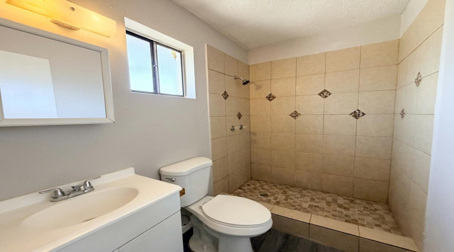 2603 Palo Blanco St, Laredo, Texas 78046, 2 Bedrooms Bedrooms, 2 Rooms Rooms,1 BathroomBathrooms,Residential,For Rent,2603 Palo Blanco St,20263196