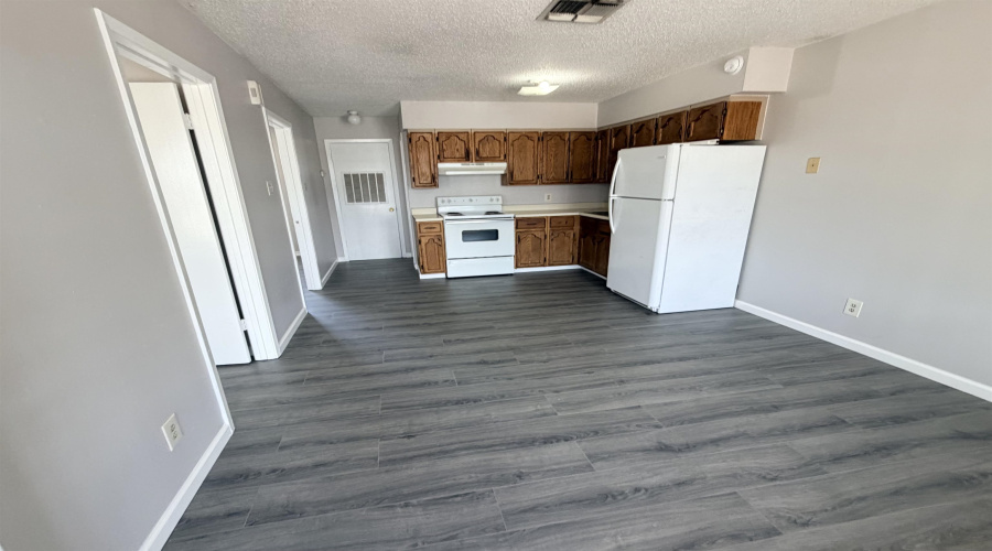 2603 Palo Blanco St, Laredo, Texas 78046, 2 Bedrooms Bedrooms, 2 Rooms Rooms,1 BathroomBathrooms,Residential,For Rent,2603 Palo Blanco St,20263196