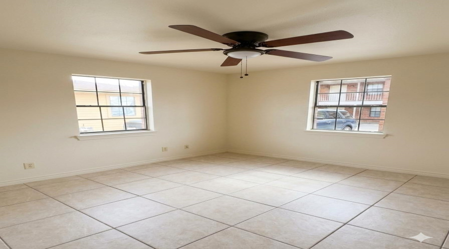 2407 Pierce St, Laredo, Texas 78041, ,Multi-family,For Sale,2407 Pierce St,20263200