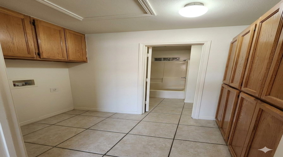 2407 Pierce St, Laredo, Texas 78041, ,Multi-family,For Sale,2407 Pierce St,20263200