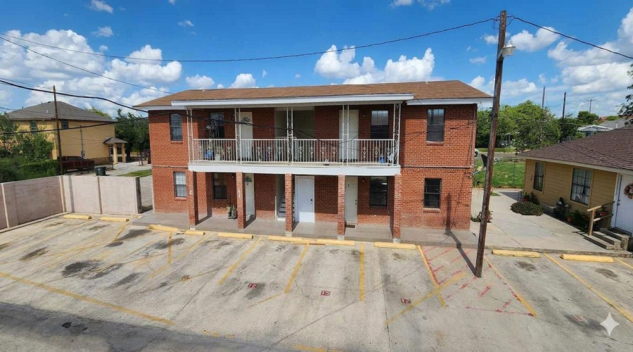 2407 Pierce St, Laredo, Texas 78041, ,Multi-family,For Sale,2407 Pierce St,20263200