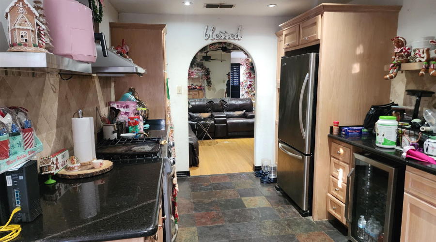 1801 Clark Blvd, LAREDO, Texas 78043-2320, 3 Bedrooms Bedrooms, 5 Rooms Rooms,3 BathroomsBathrooms,Residential,For Sale,1801 Clark Blvd,20263199