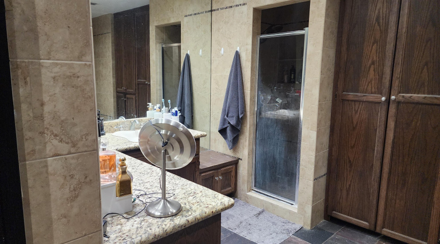 1801 Clark Blvd, LAREDO, Texas 78043-2320, 3 Bedrooms Bedrooms, 5 Rooms Rooms,3 BathroomsBathrooms,Residential,For Sale,1801 Clark Blvd,20263199