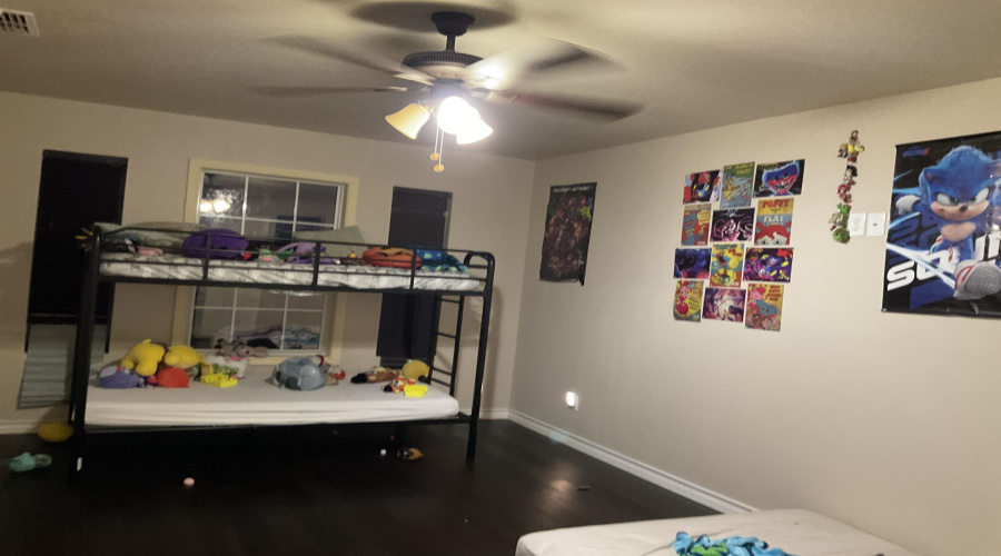 719 Oleander St, Laredo, Texas 78046, 4 Bedrooms Bedrooms, 7 Rooms Rooms,2 BathroomsBathrooms,Residential,For Sale,719 Oleander St,20263202