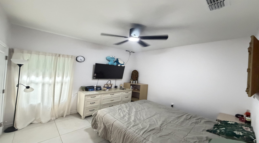 1628 Brangus St., Laredo, Texas 78046, 4 Bedrooms Bedrooms, 5 Rooms Rooms,2 BathroomsBathrooms,Residential,For Sale,1628 Brangus St.,20263205