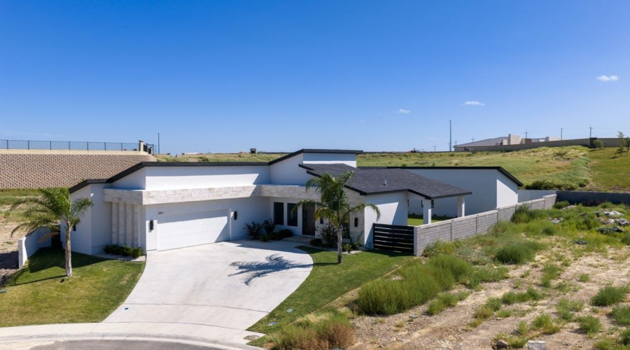 201 Sorella Loop, Laredo, Texas 78045, 4 Bedrooms Bedrooms, 4 Rooms Rooms,2 BathroomsBathrooms,Residential,For Sale,201 Sorella Loop,20263206
