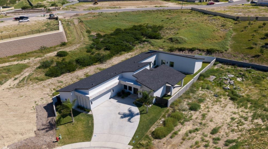 201 Sorella Loop, Laredo, Texas 78045, 4 Bedrooms Bedrooms, 4 Rooms Rooms,2 BathroomsBathrooms,Residential,For Sale,201 Sorella Loop,20263206