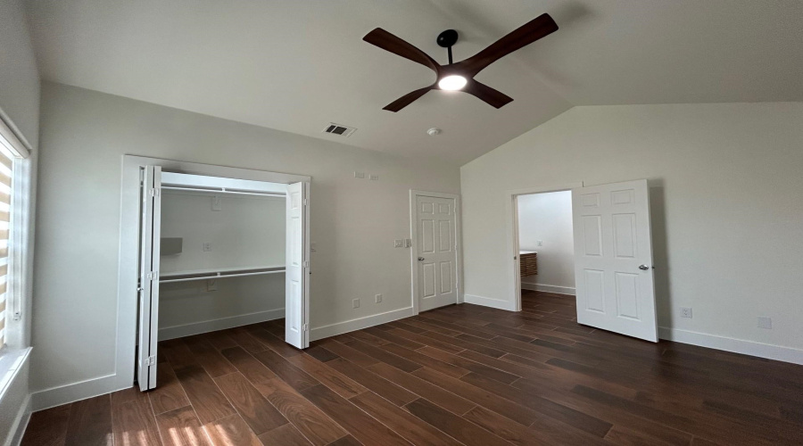 2445 Monarch Dr, LAREDO, Texas 78045, 3 Bedrooms Bedrooms, 8 Rooms Rooms,2 BathroomsBathrooms,Residential,For Rent,2445 Monarch Dr,20263208