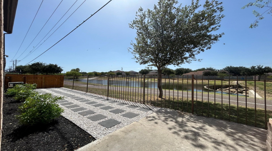 2445 Monarch Dr, LAREDO, Texas 78045, 3 Bedrooms Bedrooms, 8 Rooms Rooms,2 BathroomsBathrooms,Residential,For Rent,2445 Monarch Dr,20263208