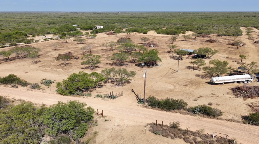 630 Los Huisaches Rd., Laredo, Texas 78045, ,Land,For Rent,630 Los Huisaches Rd.,20263209