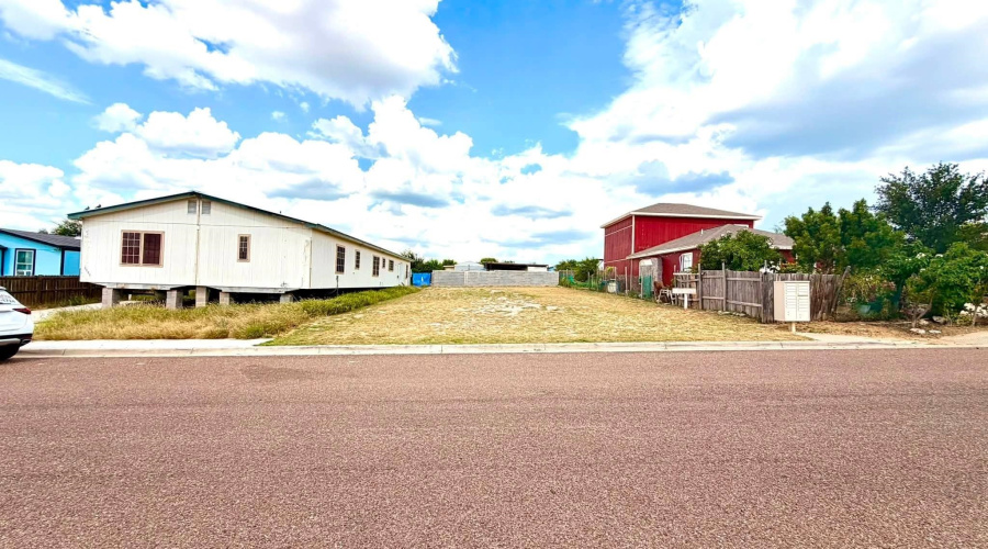 5207 Pearl Stone, Laredo, Texas 78046, ,Land,For Sale,5207 Pearl Stone,20263218