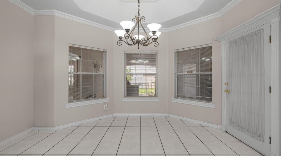 510 Nightingale Bend, Laredo, Texas 78045, 3 Bedrooms Bedrooms, 7 Rooms Rooms,2 BathroomsBathrooms,Residential,For Sale,510 Nightingale Bend,20263210