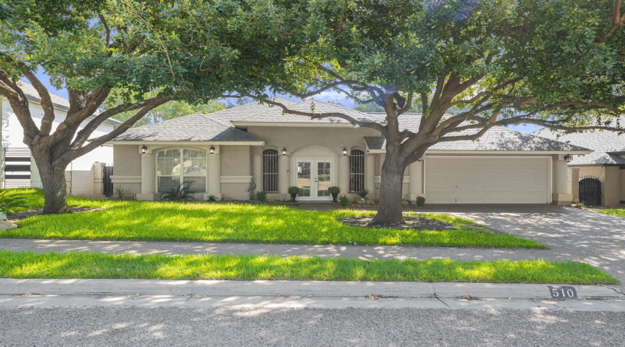 510 Nightingale Bend, Laredo, Texas 78045, 3 Bedrooms Bedrooms, 7 Rooms Rooms,2 BathroomsBathrooms,Residential,For Sale,510 Nightingale Bend,20263210