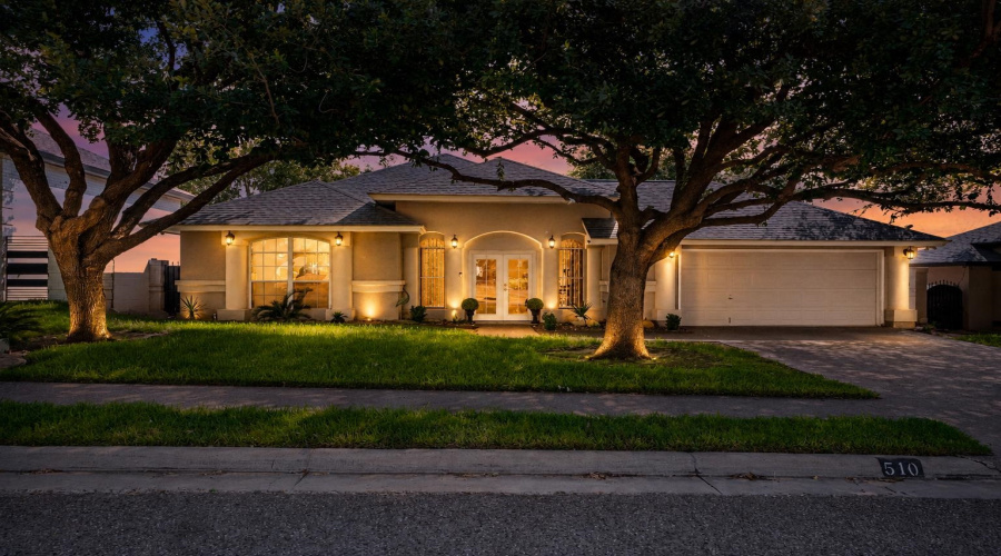 510 Nightingale Bend, Laredo, Texas 78045, 3 Bedrooms Bedrooms, 7 Rooms Rooms,2 BathroomsBathrooms,Residential,For Sale,510 Nightingale Bend,20263210