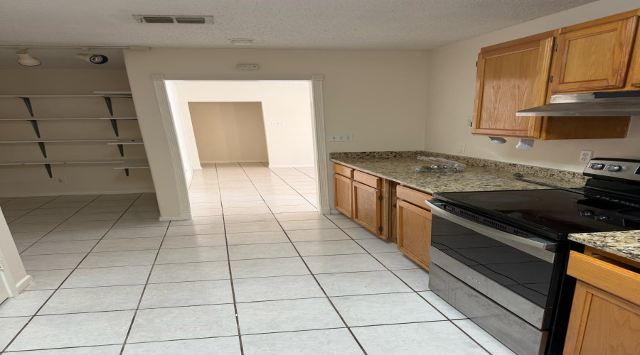 6018 Colt Dr, Laredo, Texas 78043, 3 Bedrooms Bedrooms, 6 Rooms Rooms,2 BathroomsBathrooms,Residential,For Sale,6018 Colt Dr,20263212