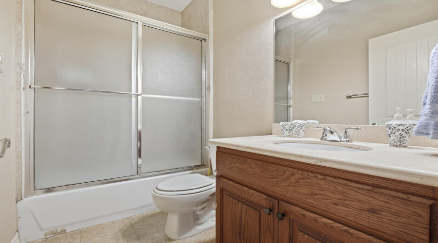 1609 Saldana Ave, Laredo, Texas 78041, 3 Bedrooms Bedrooms, 5 Rooms Rooms,2 BathroomsBathrooms,Residential,For Sale,1609 Saldana Ave,20263213