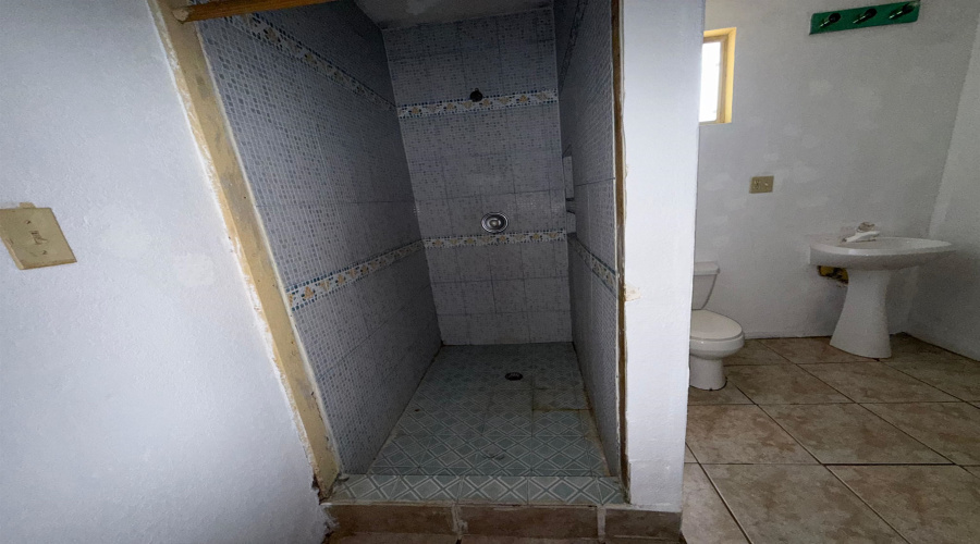 308 Larga Vista Dr, Laredo, Texas 78043, 3 Bedrooms Bedrooms, 5 Rooms Rooms,2 BathroomsBathrooms,Residential,For Rent,308 Larga Vista Dr,20263215
