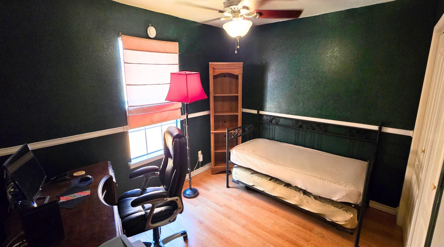 110 Lagos Ave, Laredo, Texas 78045, 3 Bedrooms Bedrooms, 6 Rooms Rooms,2 BathroomsBathrooms,Residential,For Sale,110 Lagos Ave,20263216