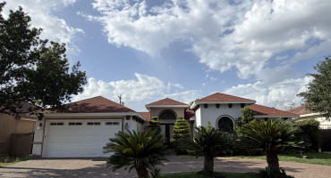 180 Lake Carnegie Ct., Laredo, Texas 78041, 3 Bedrooms Bedrooms, 3 Rooms Rooms,1 BathroomBathrooms,Residential,For Rent,180 Lake Carnegie Ct.,20263221 180 Lake Carnegie Ct., Laredo, Texas 78041, 3 Bedrooms Bedrooms, 3 Rooms Rooms,1 BathroomBathrooms,Residential,For Rent,180 Lake Carnegie Ct.,20263221