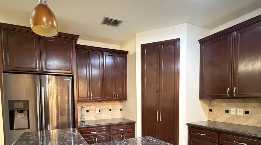 180 Lake Carnegie Ct., Laredo, Texas 78041, 3 Bedrooms Bedrooms, 3 Rooms Rooms,1 BathroomBathrooms,Residential,For Rent,180 Lake Carnegie Ct.,20263221