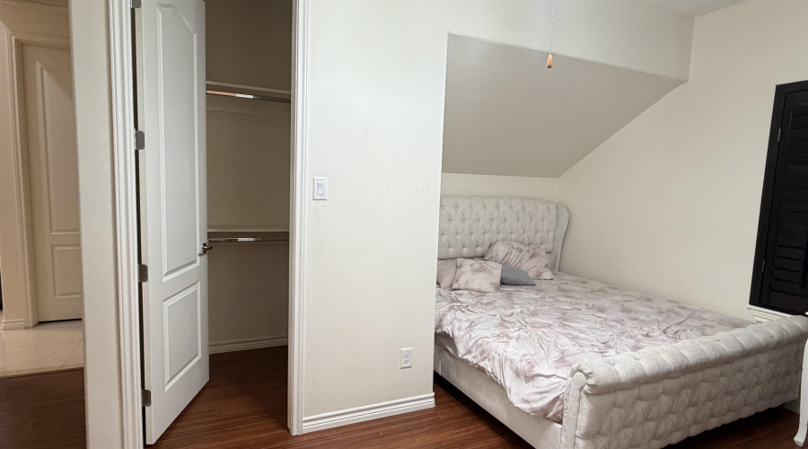 180 Lake Carnegie Ct., Laredo, Texas 78041, 3 Bedrooms Bedrooms, 3 Rooms Rooms,1 BathroomBathrooms,Residential,For Rent,180 Lake Carnegie Ct.,20263221