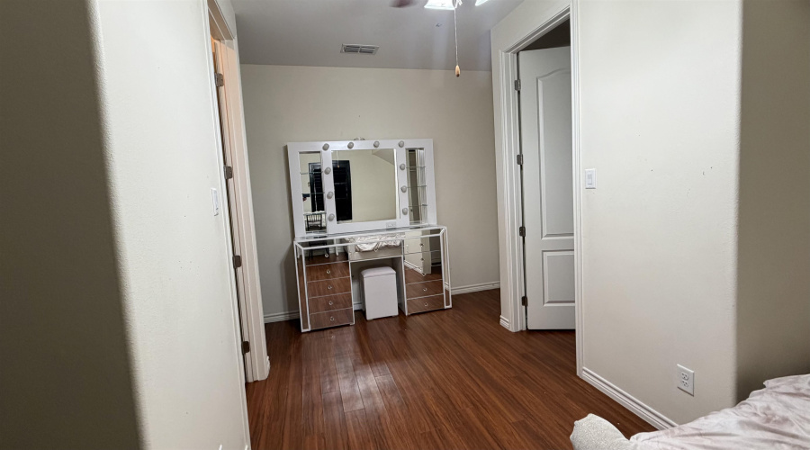 180 Lake Carnegie Ct., Laredo, Texas 78041, 3 Bedrooms Bedrooms, 3 Rooms Rooms,1 BathroomBathrooms,Residential,For Rent,180 Lake Carnegie Ct.,20263221